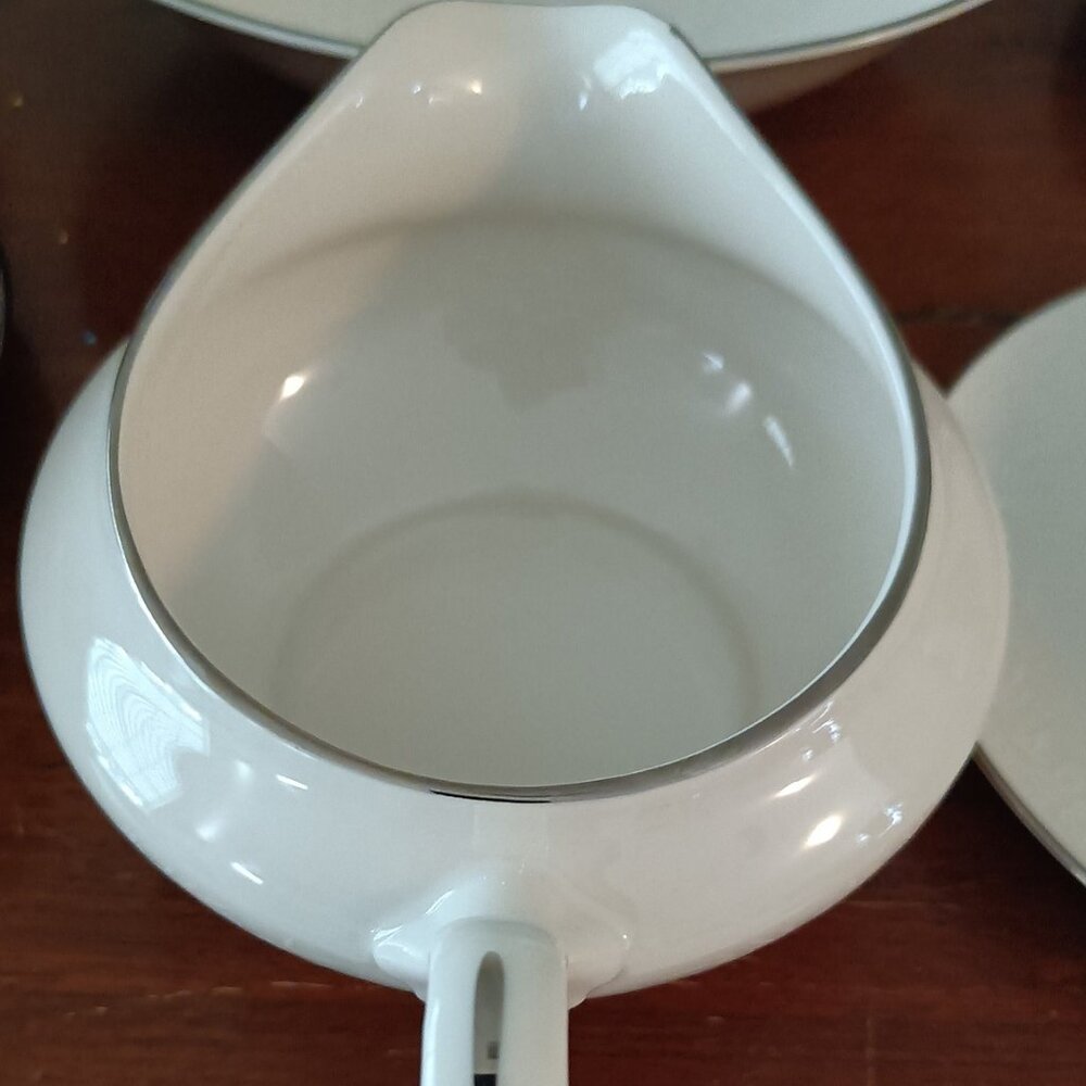 Vintage American Royalty Winterset Porcelain China Gravy Boat 1001 - Picture 4 of 5